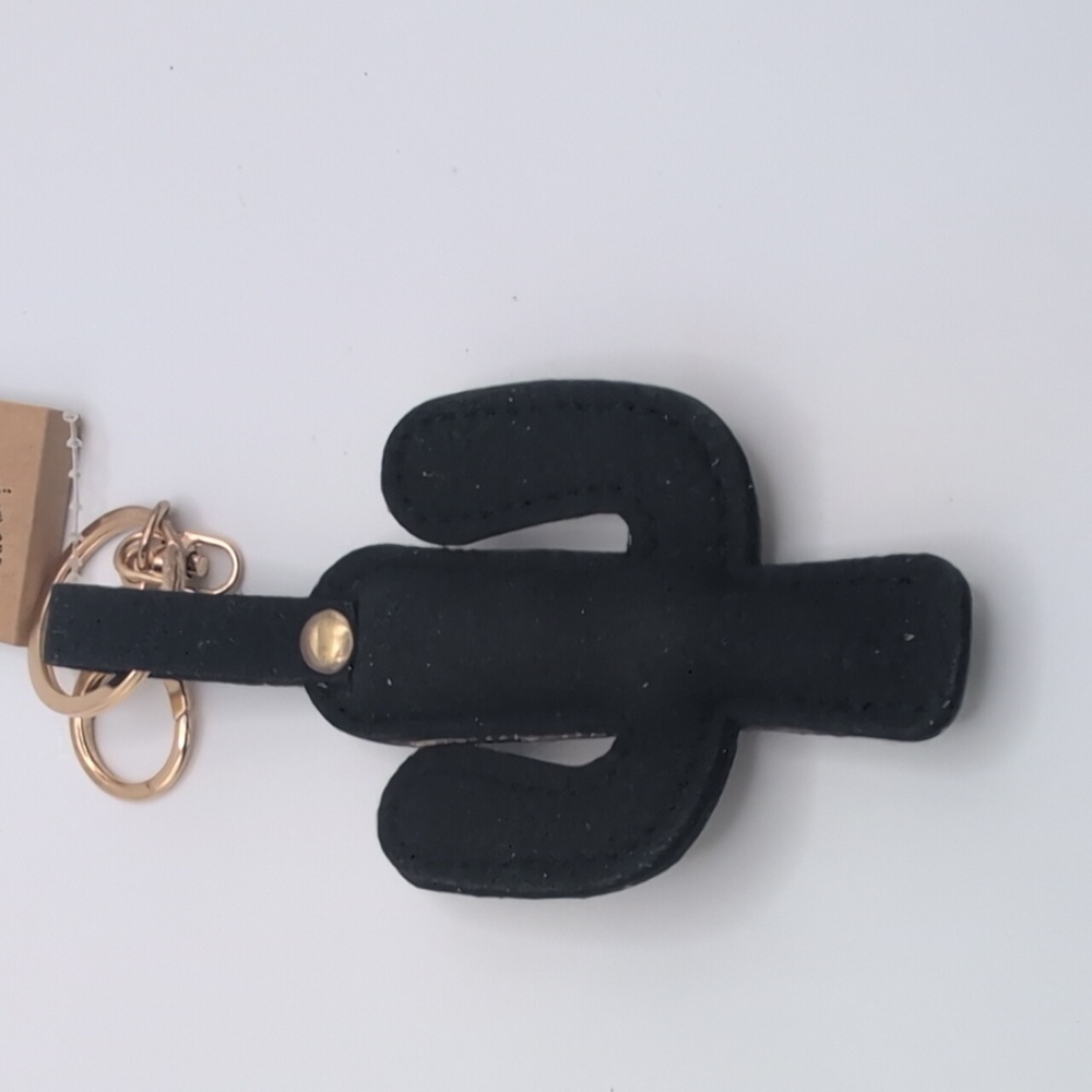 CHOOSE ONE ✨Cactus Key chain/ Bag Charm - Picture 2 of 6